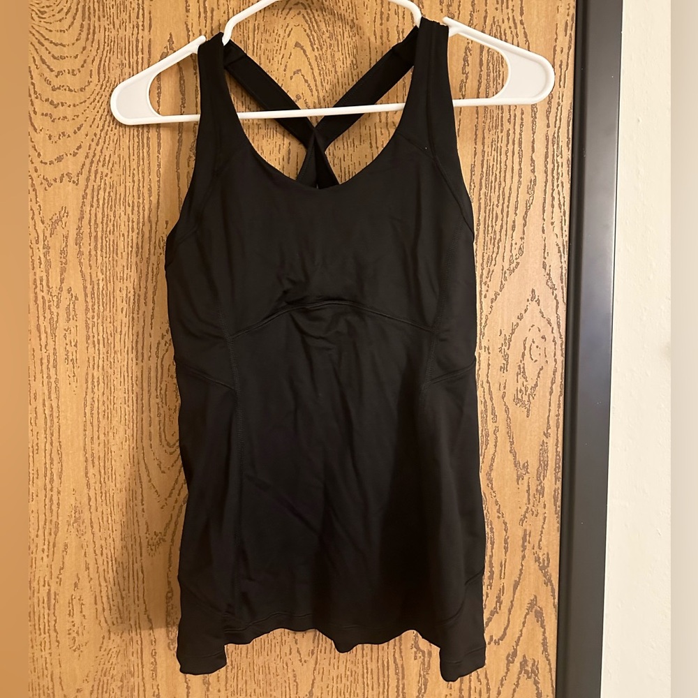 Lululemon black tank